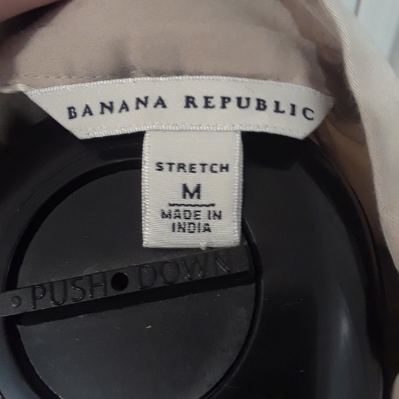 Banana Republic tan button down top - Picture 8 of 10